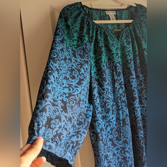 Catherine's Ombre Top - Picture 6 of 12